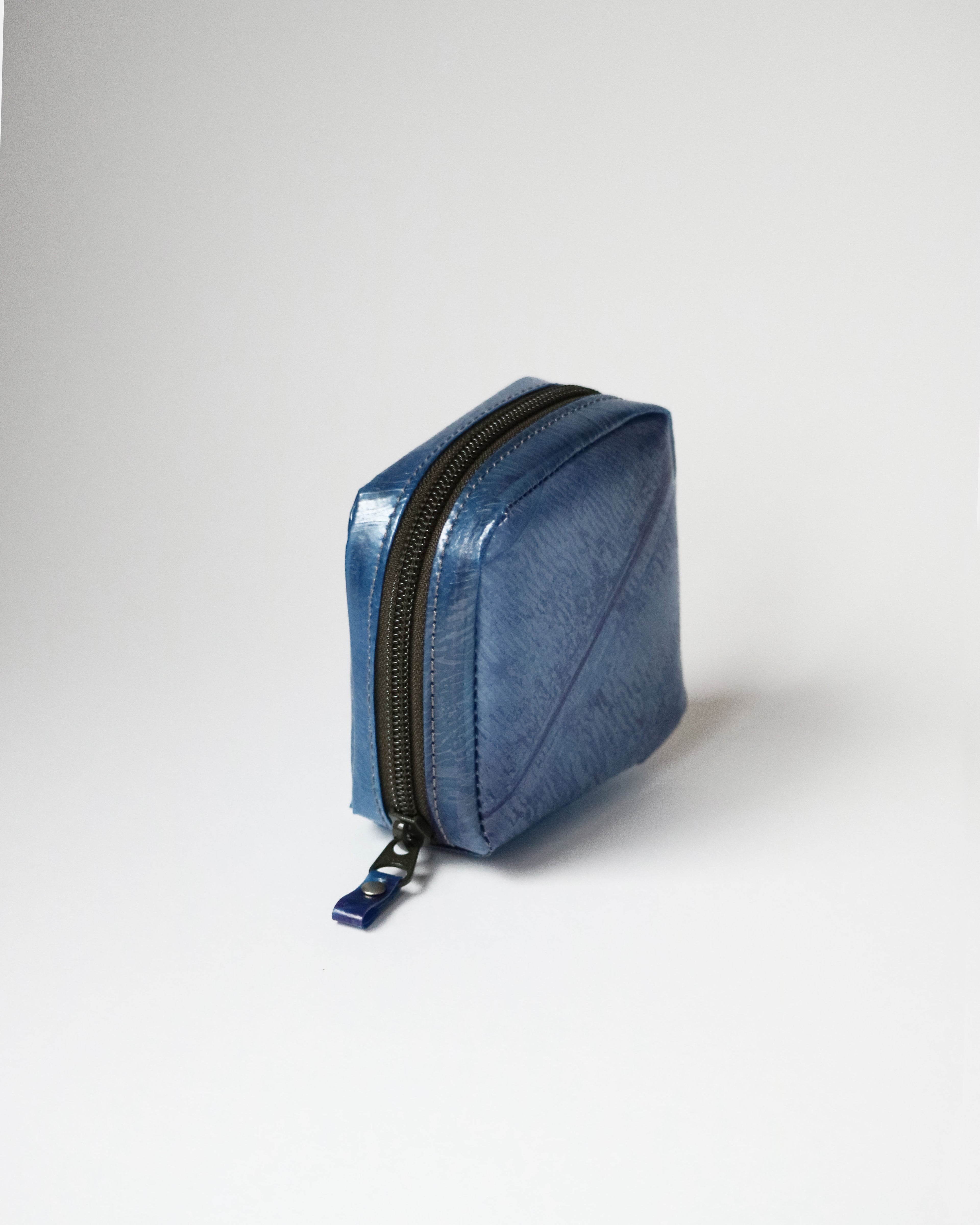 DROPS POUCH 02