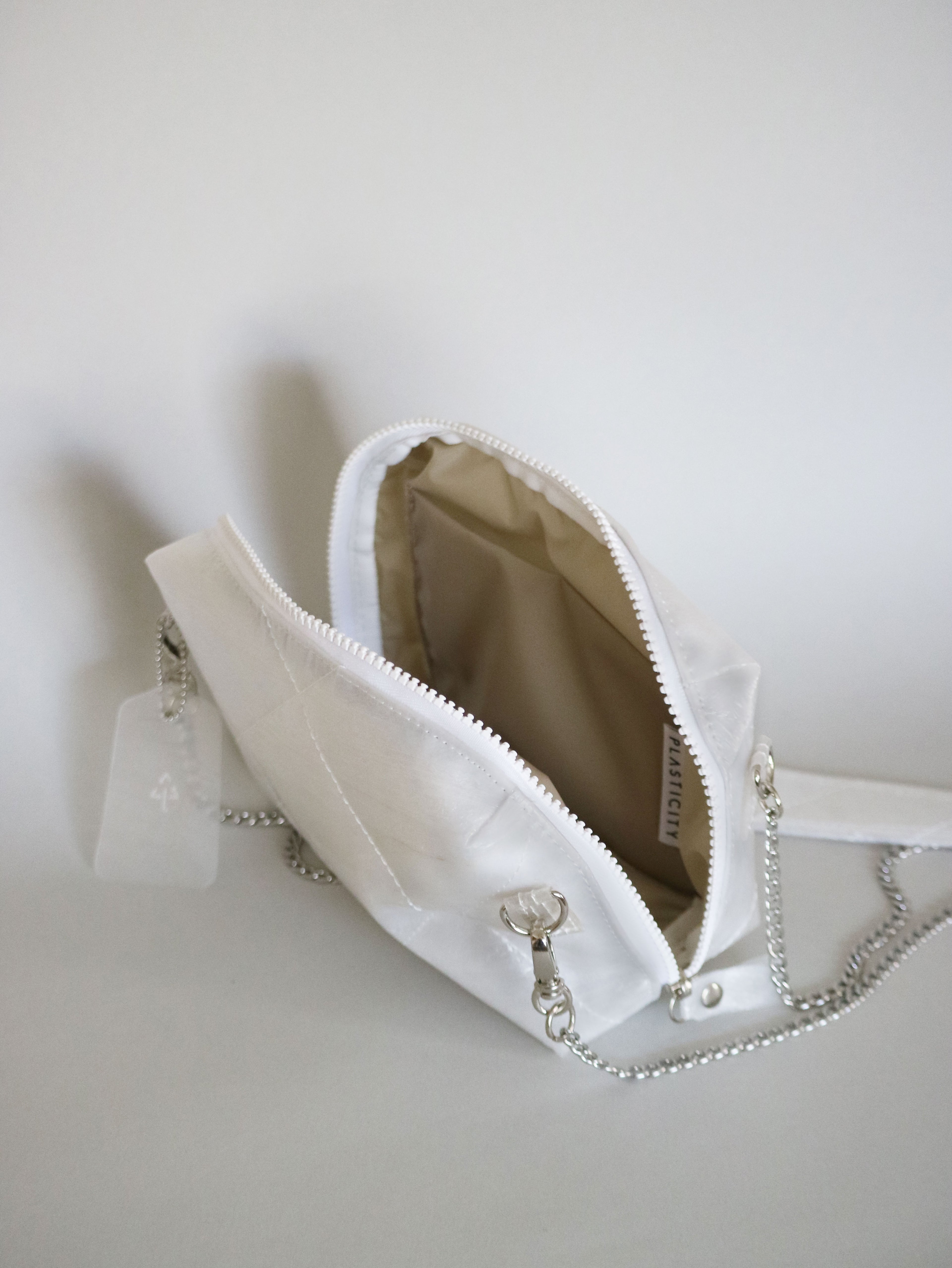 QUILTED SHOULDER BAG